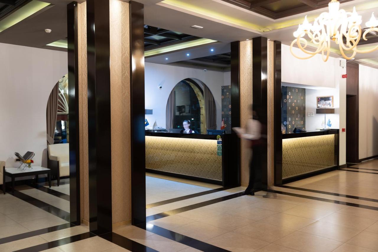 פג'ה Hotel Dukagjini מראה חיצוני תמונה
