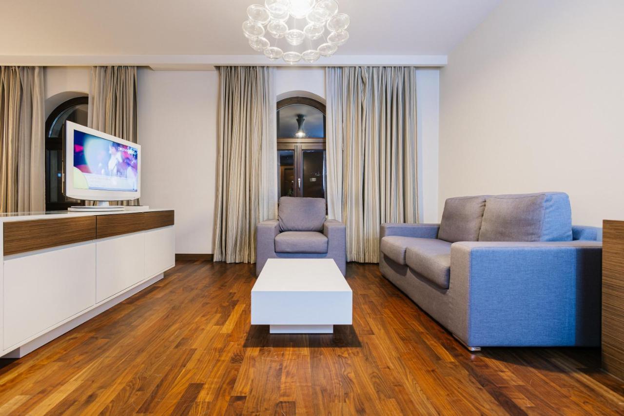 פג'ה Hotel Dukagjini מראה חיצוני תמונה