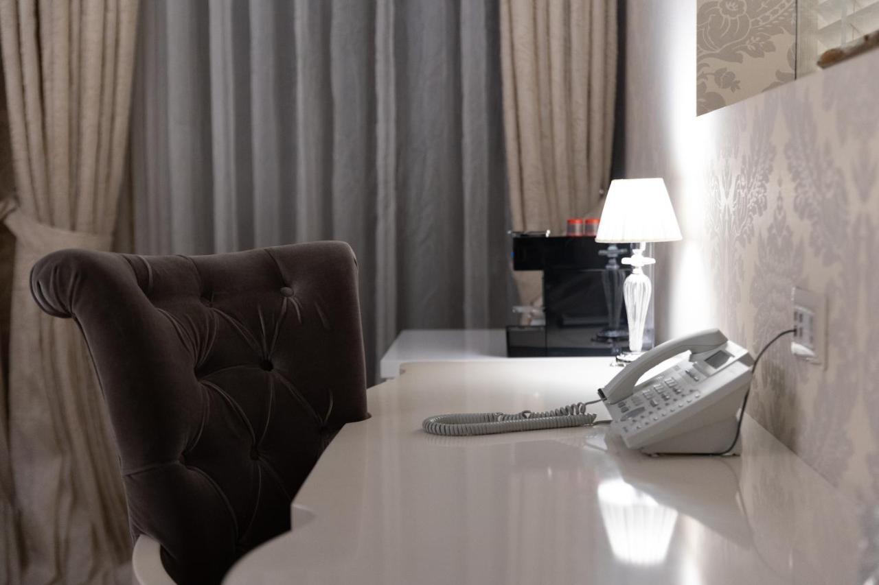 פג'ה Hotel Dukagjini מראה חיצוני תמונה