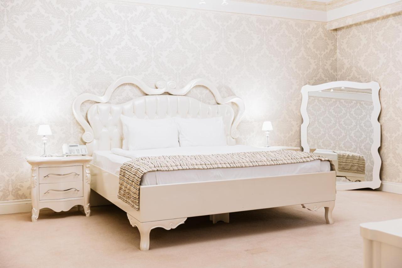 פג'ה Hotel Dukagjini מראה חיצוני תמונה