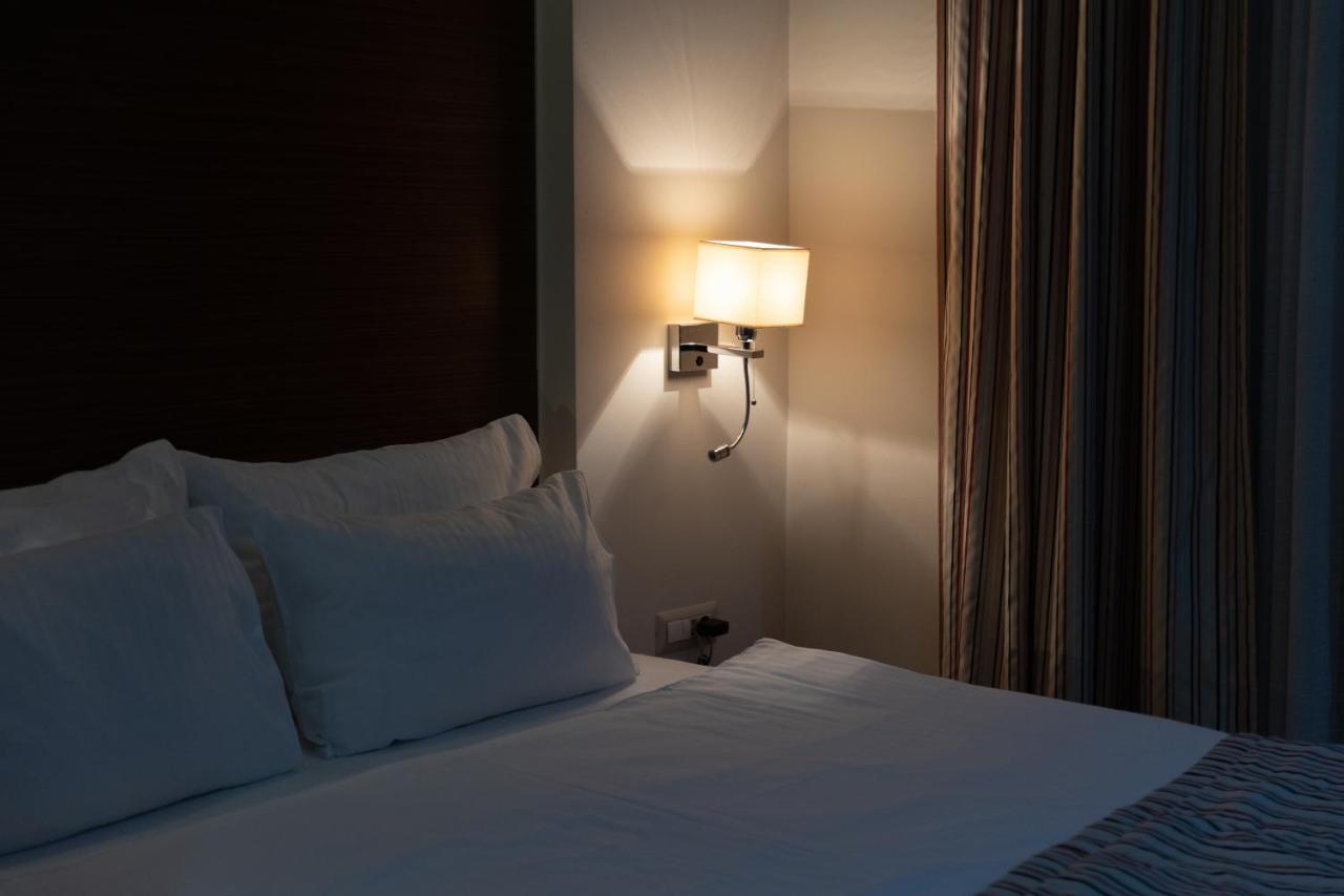 פג'ה Hotel Dukagjini מראה חיצוני תמונה